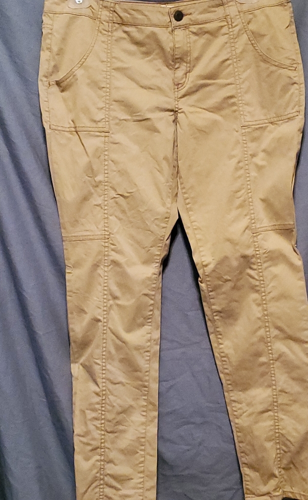 Womens SO Pants Size 17